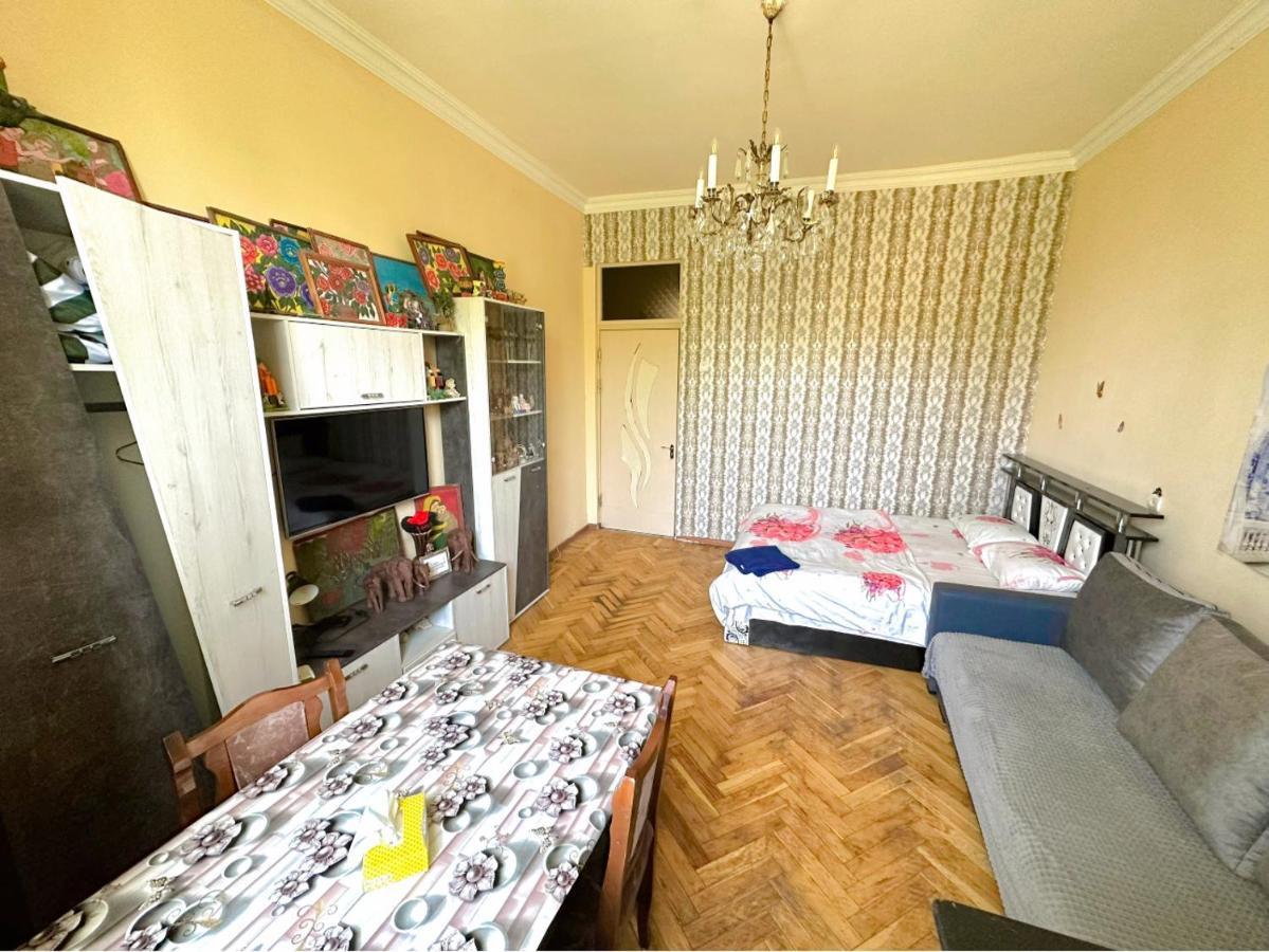 Karson Guest House And Tours Yerevan Bagian luar foto